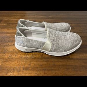 NWOB Skechers Women’s Go Walk Lite Slip-on Shoe